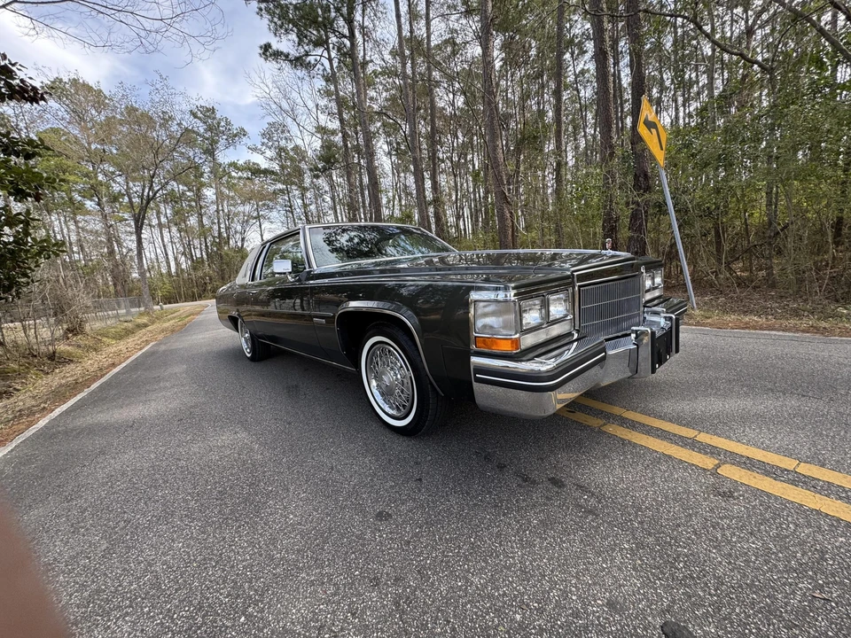 1983 Cadillac DeVille 5th Gen - Image 9 of 31