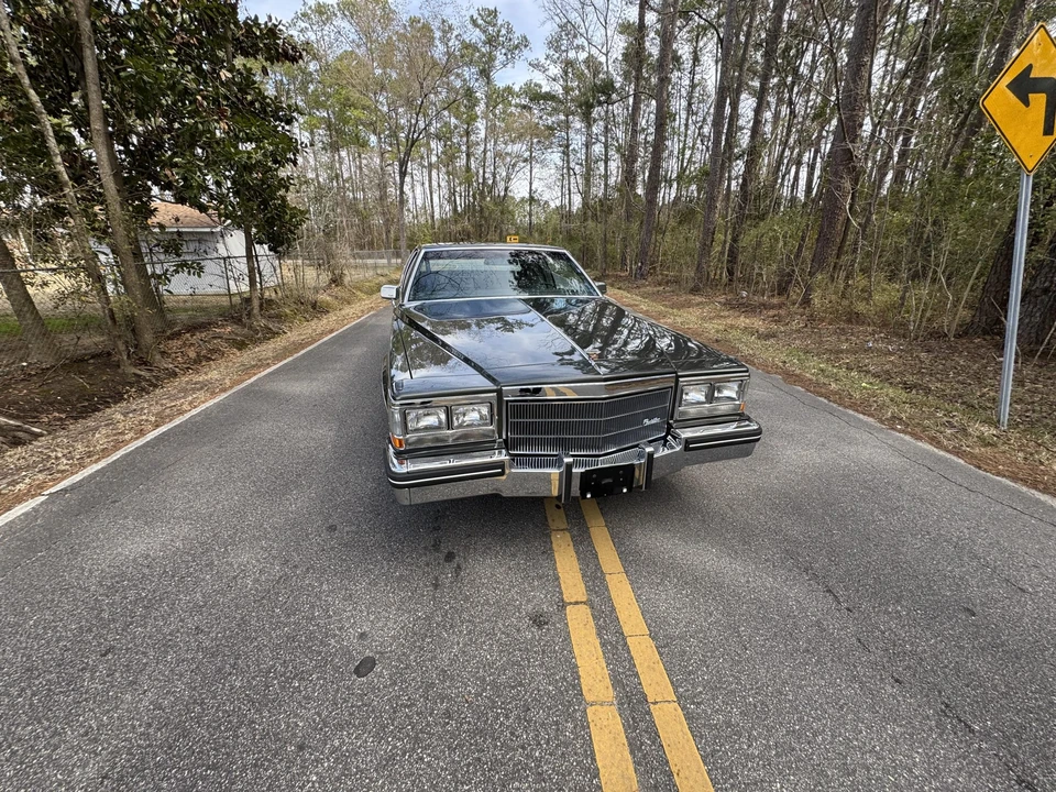 1983 Cadillac DeVille 5th Gen - Image 10 of 31