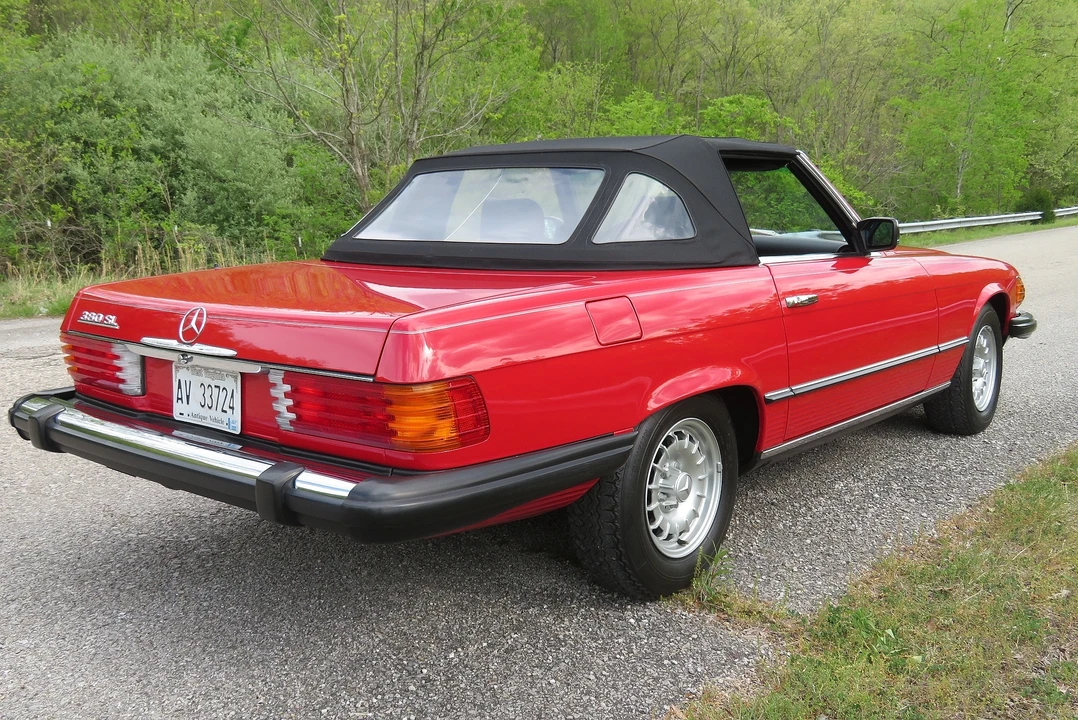 1985 Mercedes-Benz R107 SL-Class - Image 14 of 31