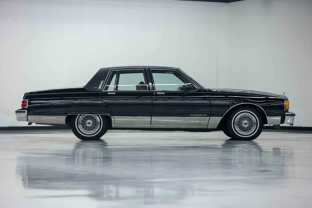 1985 Pontiac Parisienne - Image 6 of 31