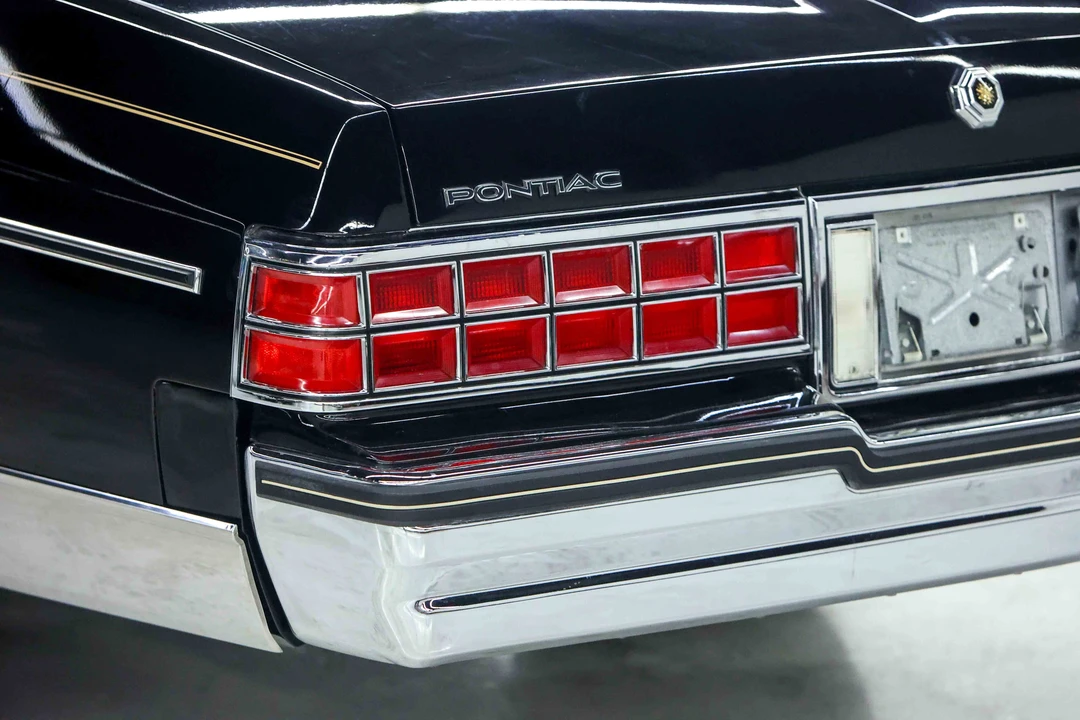 1985 Pontiac Parisienne - Image 23 of 31