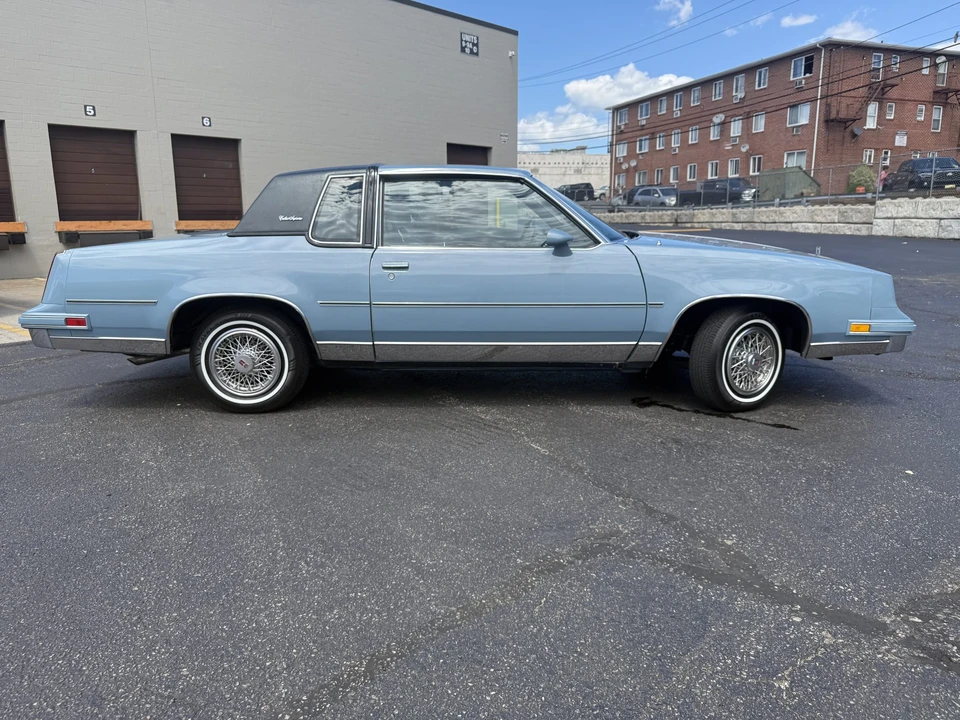 1986 Oldsmobile Cutlass Supreme - Image 5 of 31