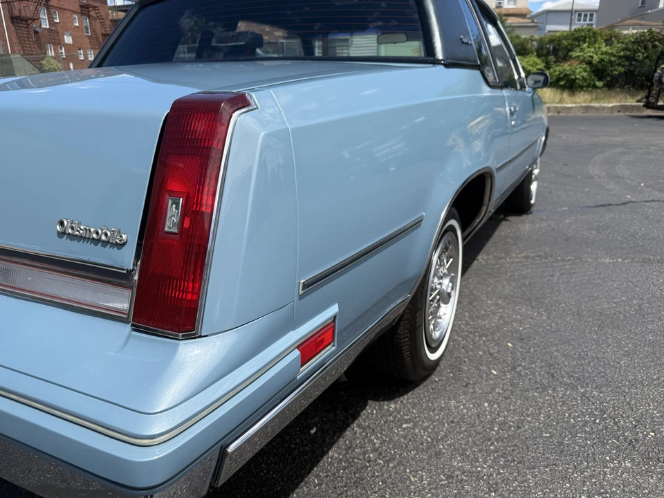 1986 Oldsmobile Cutlass Supreme - Image 31 of 31