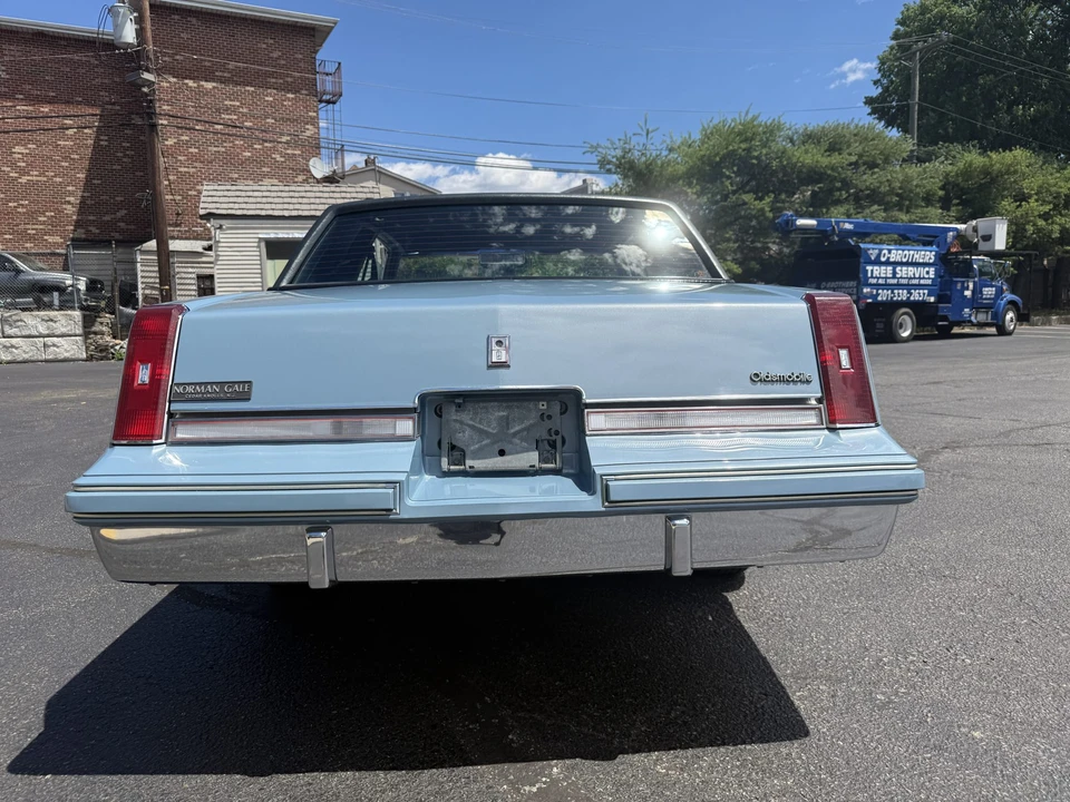 1986 Oldsmobile Cutlass Supreme - Image 7 of 31
