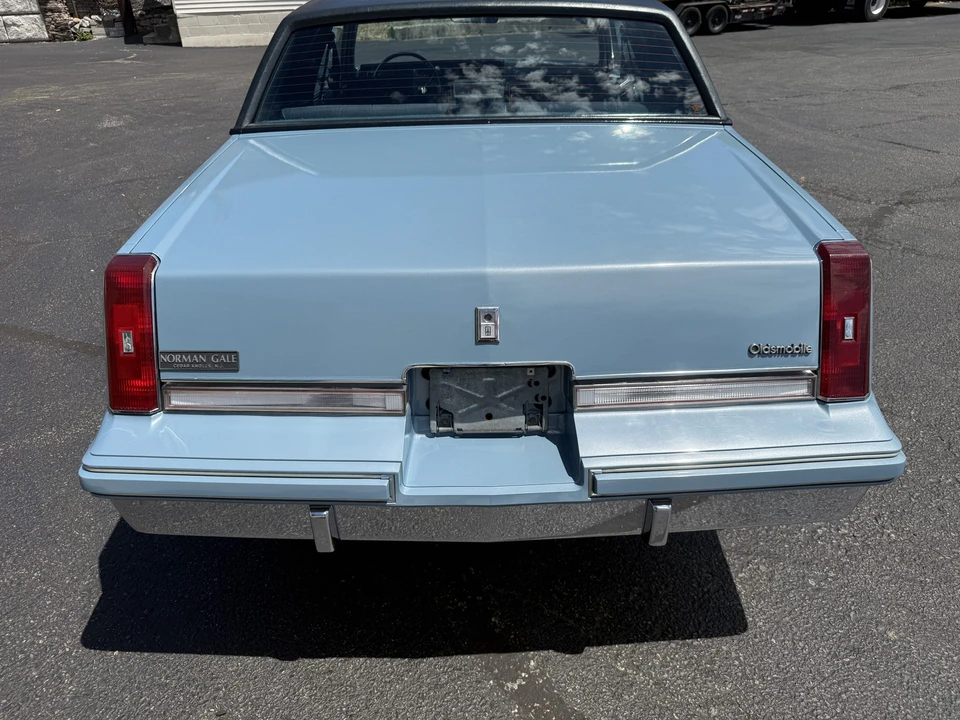 1986 Oldsmobile Cutlass Supreme - Image 29 of 31