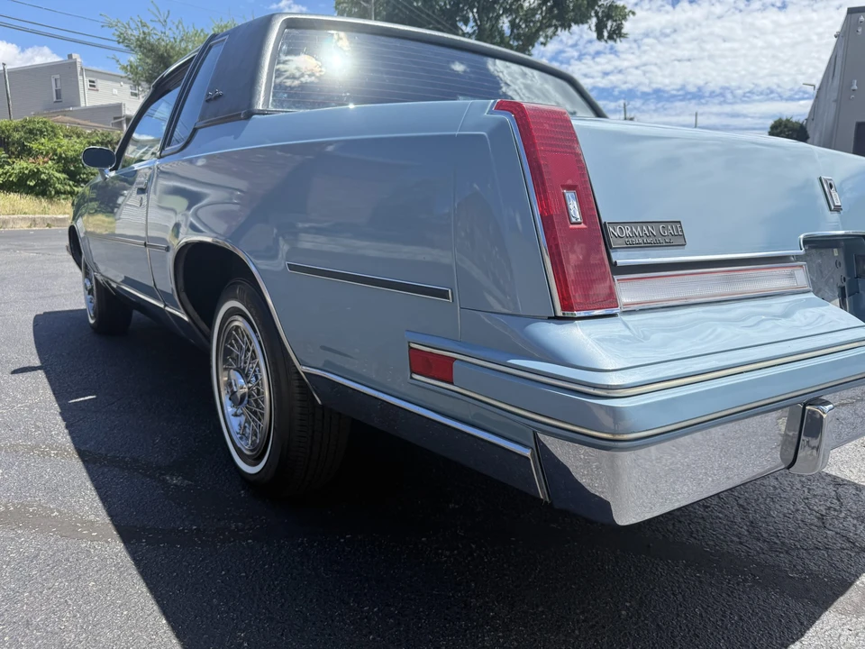 1986 Oldsmobile Cutlass Supreme - Image 26 of 31