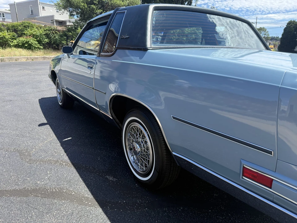 1986 Oldsmobile Cutlass Supreme - Image 24 of 31
