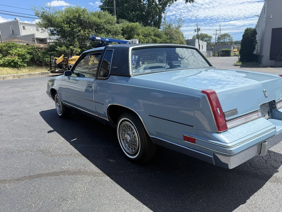 1986 Oldsmobile Cutlass Supreme - Image 9 of 31