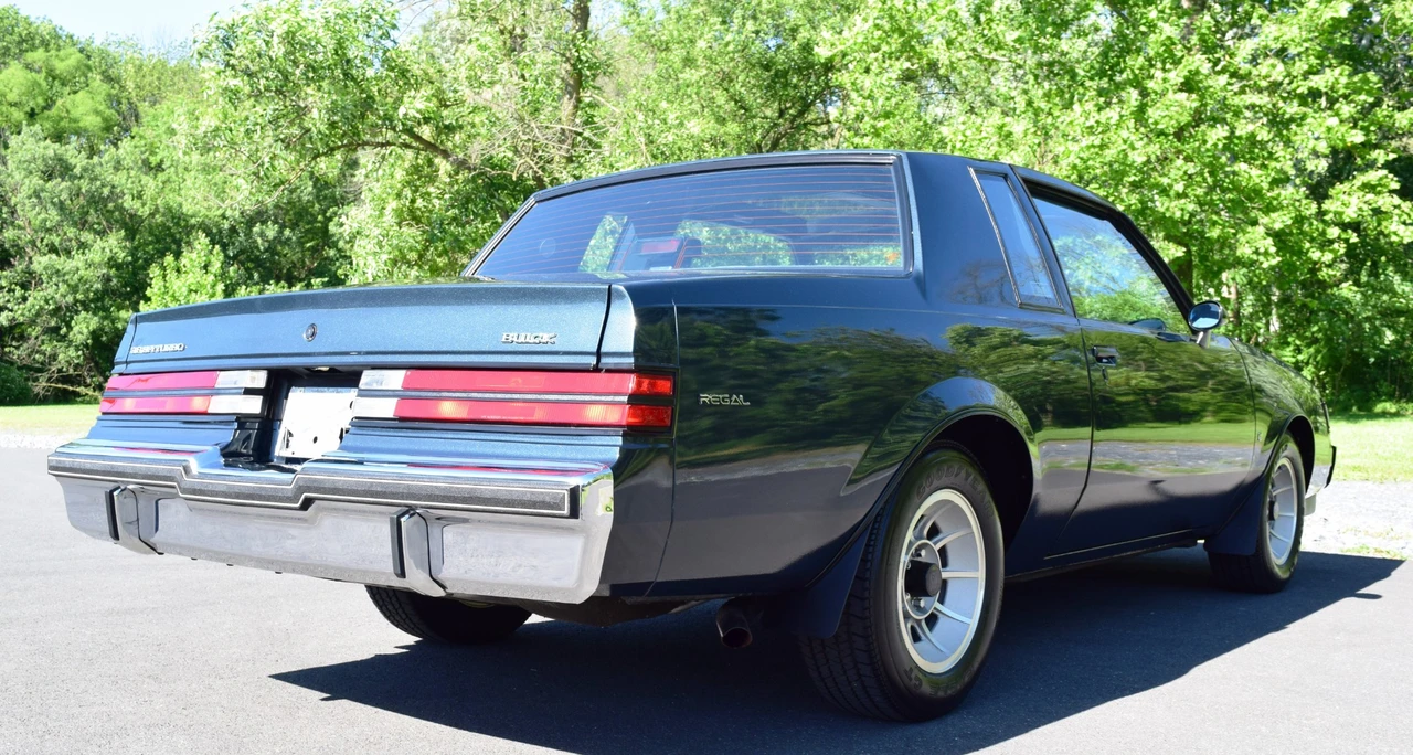 1987 Buick Regal - Image 18 of 31