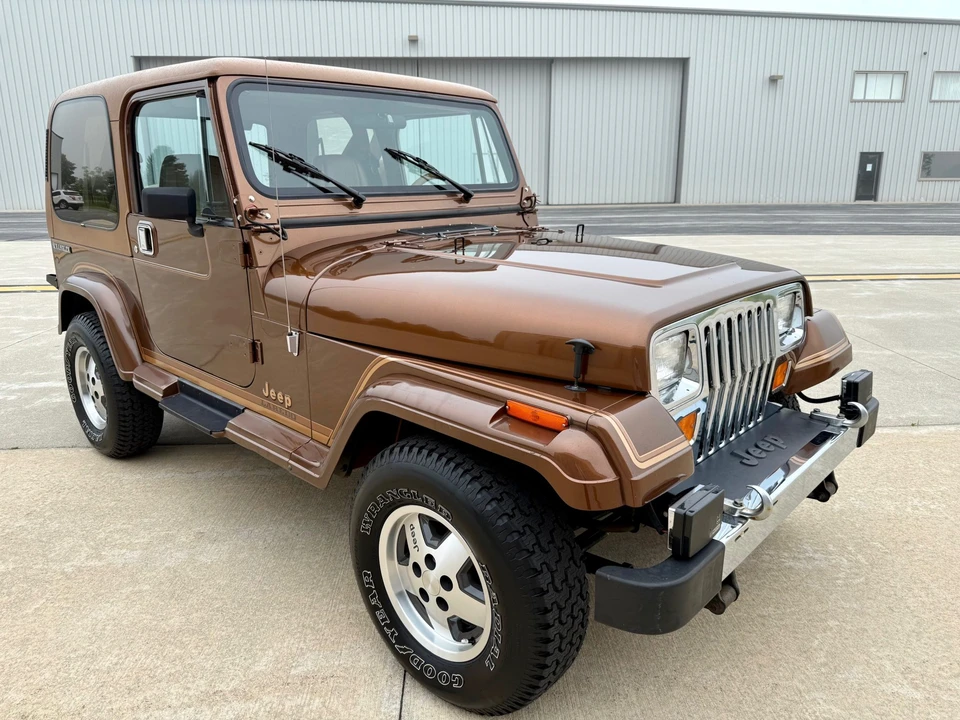 1987 Jeep YJ Wrangler - Image 15 of 31