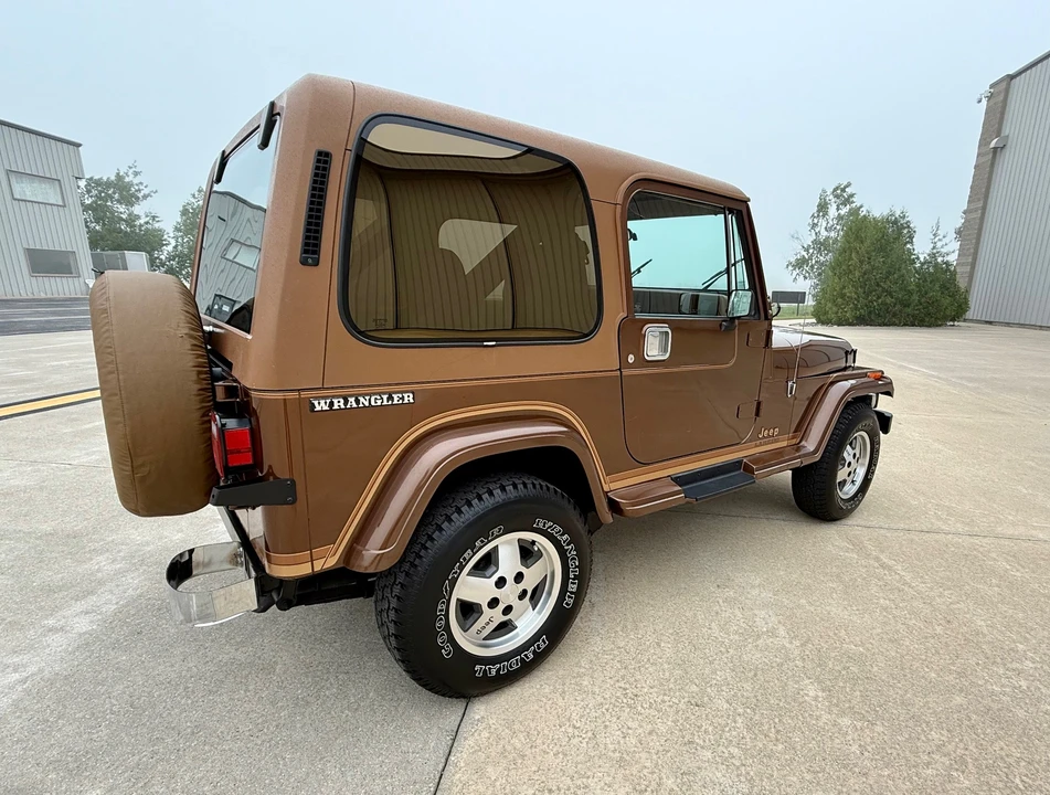 1987 Jeep YJ Wrangler - Image 11 of 31