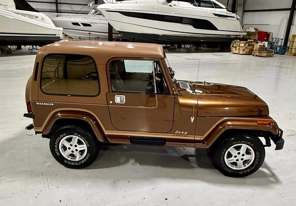 1987 Jeep YJ Wrangler - Image 13 of 31