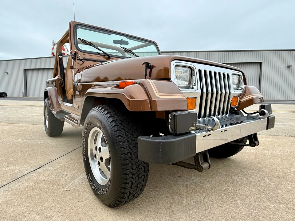 1987 Jeep YJ Wrangler - Image 28 of 31