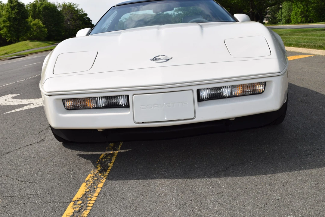1988 Chevrolet Corvette C4 - Image 13 of 31