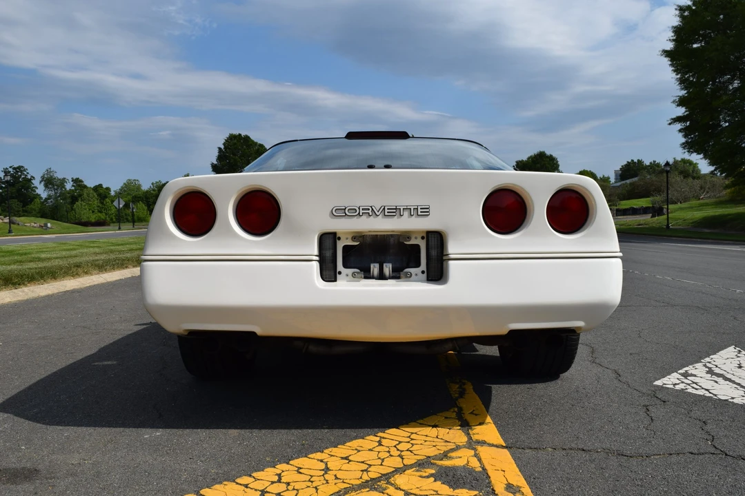 1988 Chevrolet Corvette C4 - Image 9 of 31