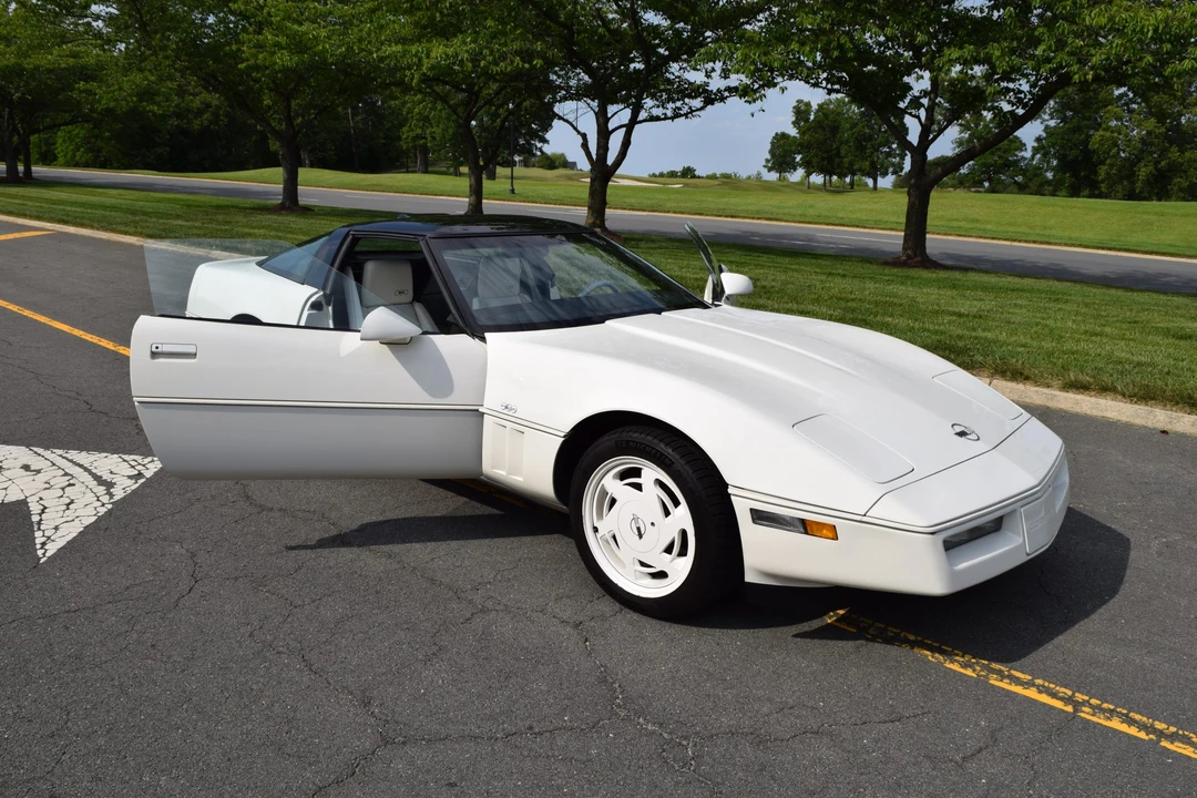 1988 Chevrolet Corvette C4 - Image 22 of 31
