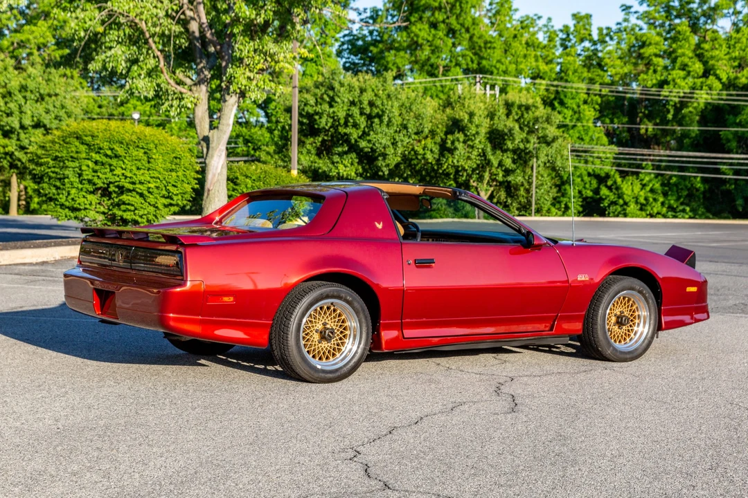 1988 Pontiac Firebird Trans Am 3rd Gen - Image 17 of 31