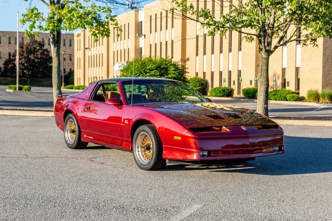 1988 Pontiac Firebird Trans Am 3rd Gen - Image 11 of 31