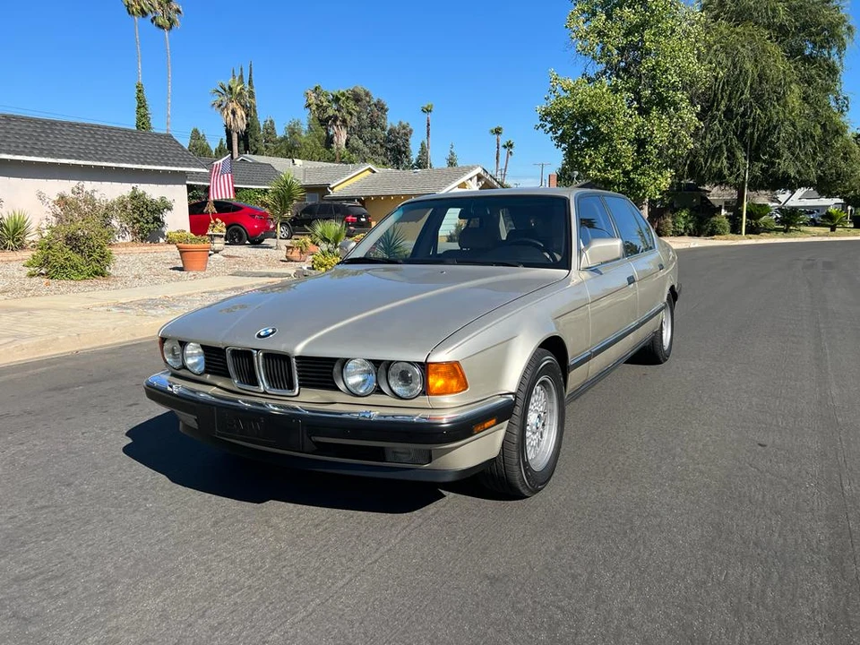 1989 BMW E32 7 Series - Image 20 of 31