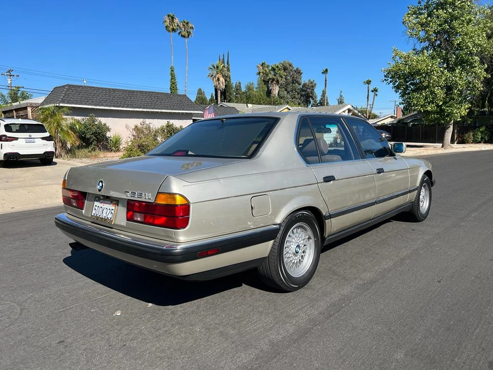 1989 BMW E32 7 Series - Image 26 of 31