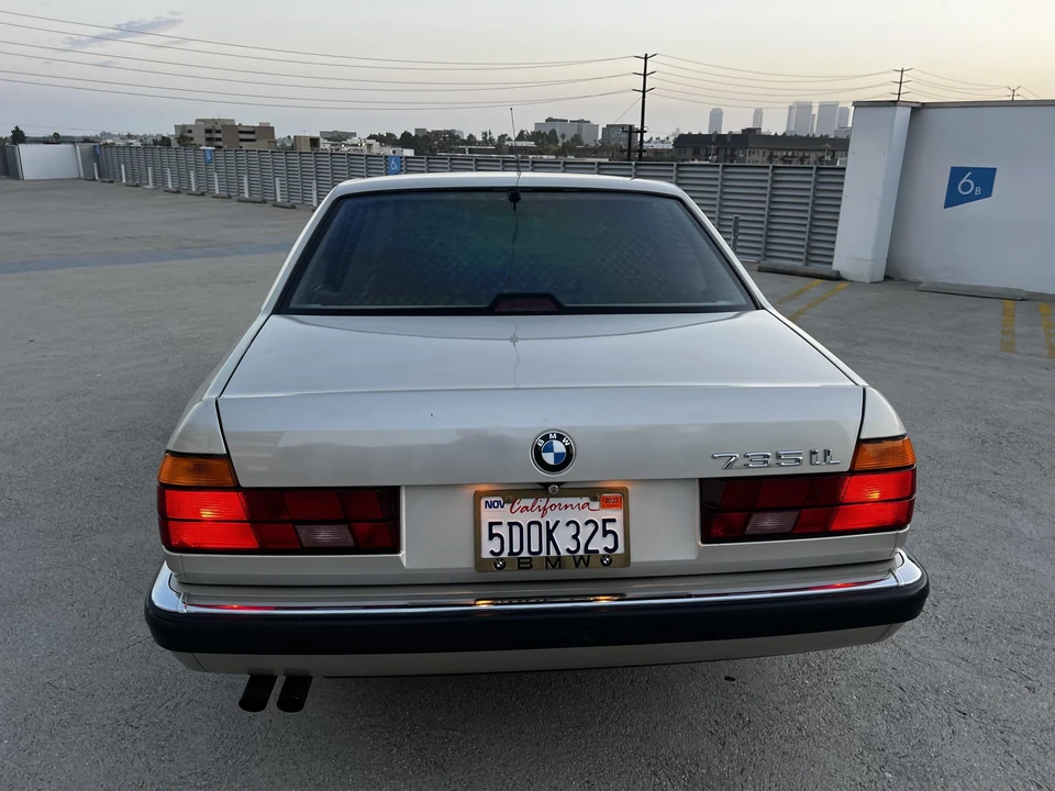 1989 BMW E32 7 Series - Image 9 of 31