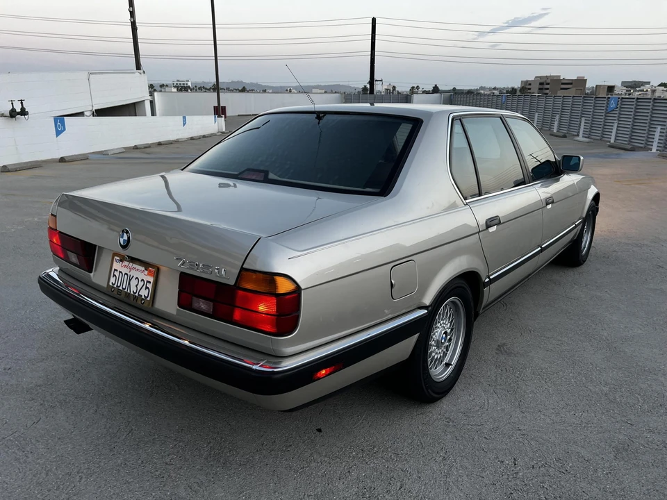 1989 BMW E32 7 Series - Image 12 of 31