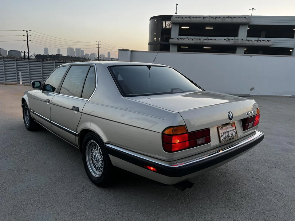1989 BMW E32 7 Series - Image 7 of 31