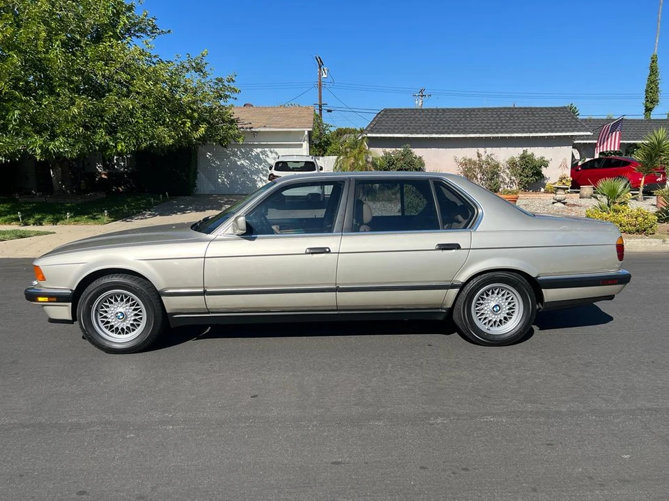 1989 BMW E32 7 Series - Image 21 of 31