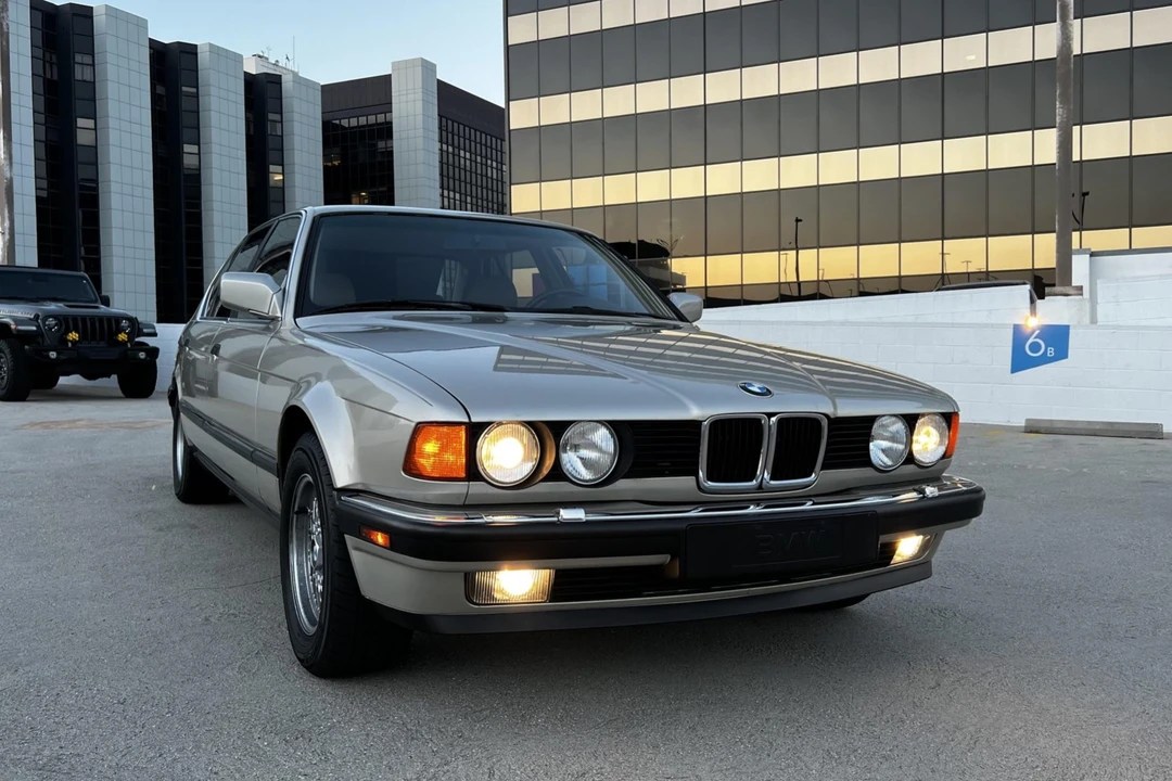 1989 BMW E32 7 Series - Image 17 of 31