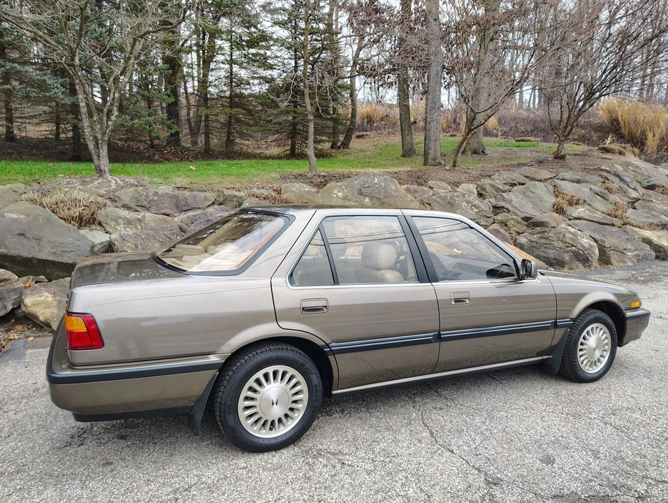 1989 Honda Accord 3rd Gen - Image 25 of 31