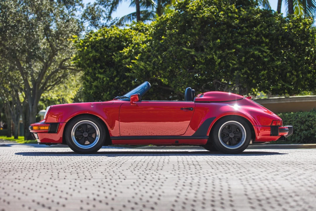 1989 Porsche 911 Carrera 3.2 - Image 11 of 31