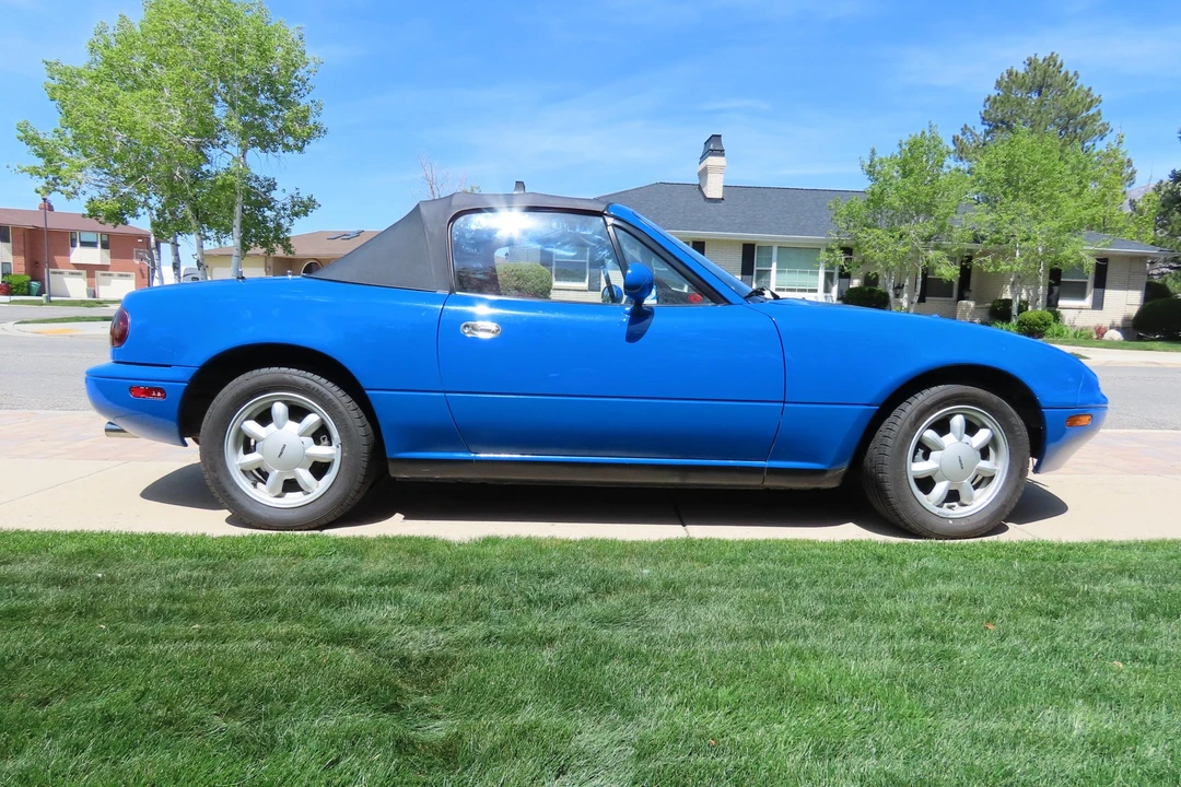 1990 Mazda NA MX-5 Miata - Image 11 of 31