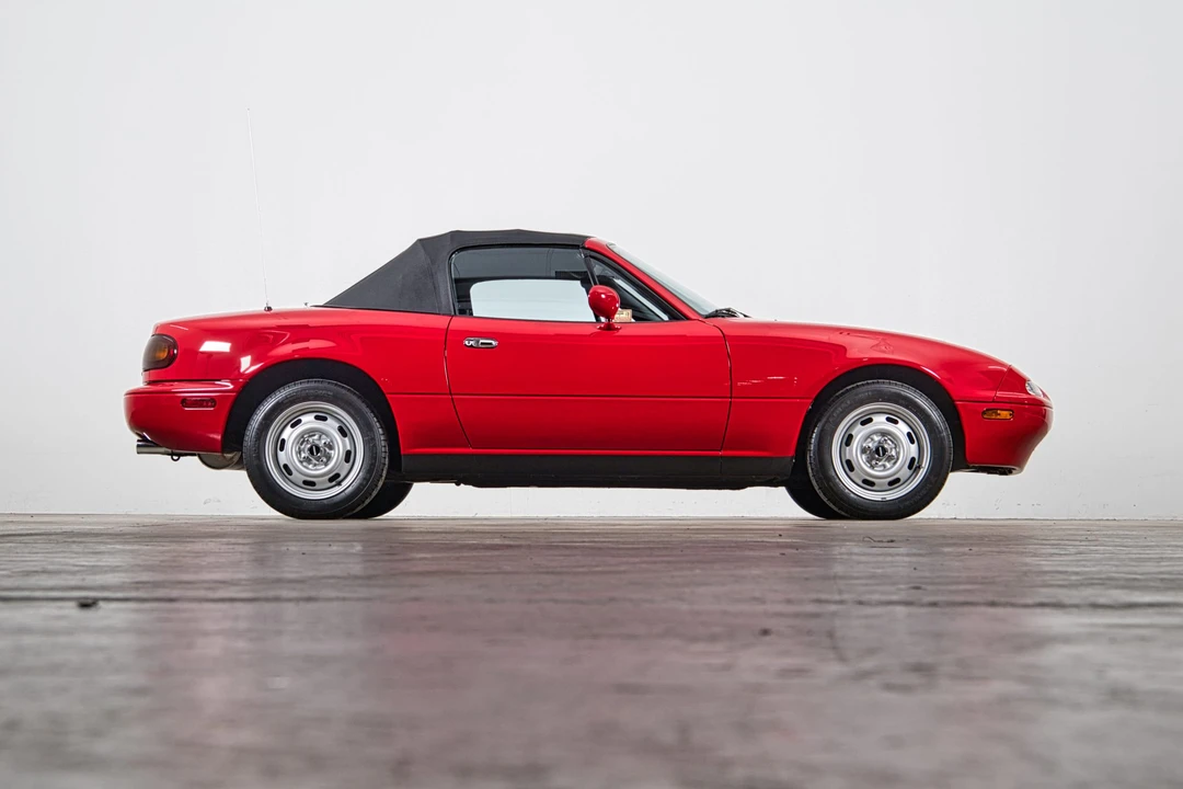 1990 Mazda NA MX-5 Miata - Image 13 of 31