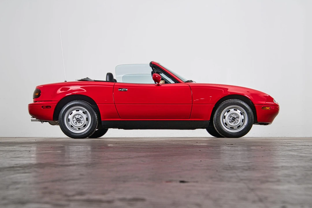 1990 Mazda NA MX-5 Miata - Image 27 of 31