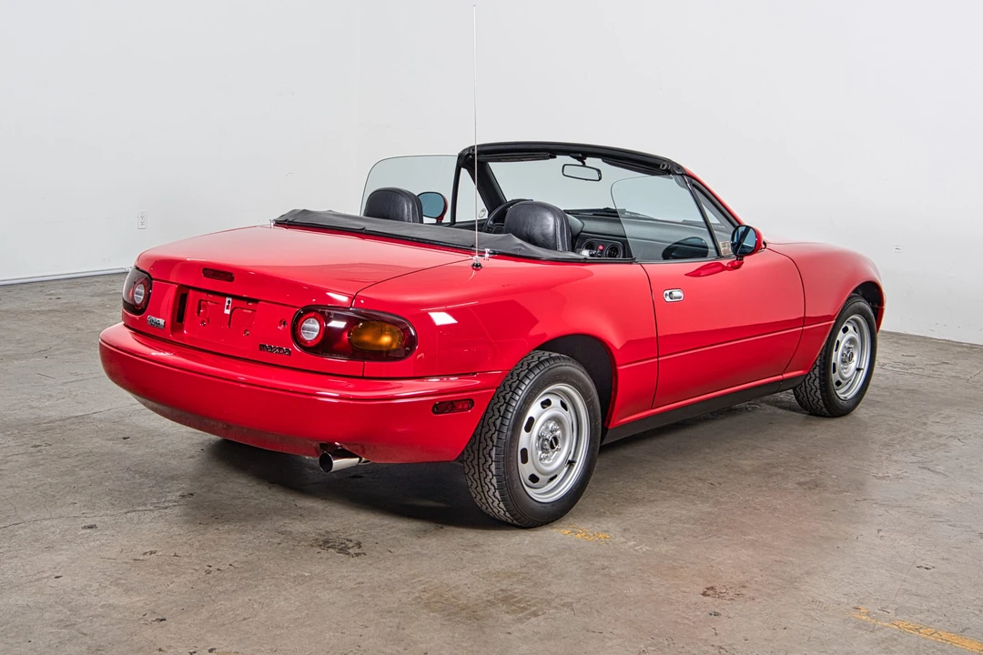 1990 Mazda NA MX-5 Miata - Image 25 of 31
