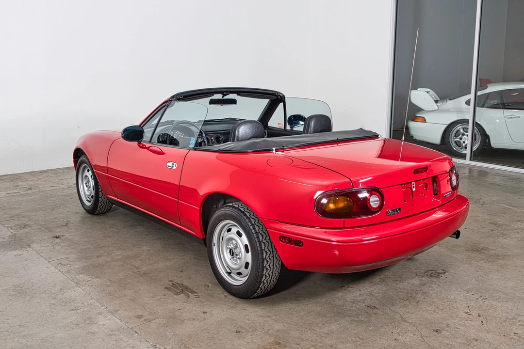 1990 Mazda NA MX-5 Miata - Image 22 of 31