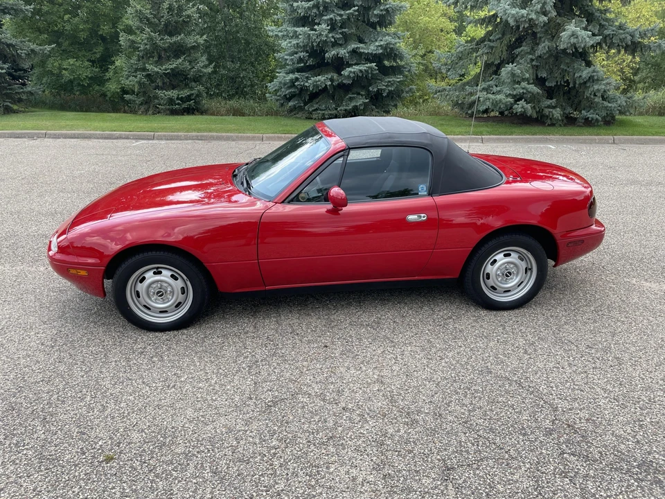 1990 Mazda NA MX-5 Miata - Image 10 of 31