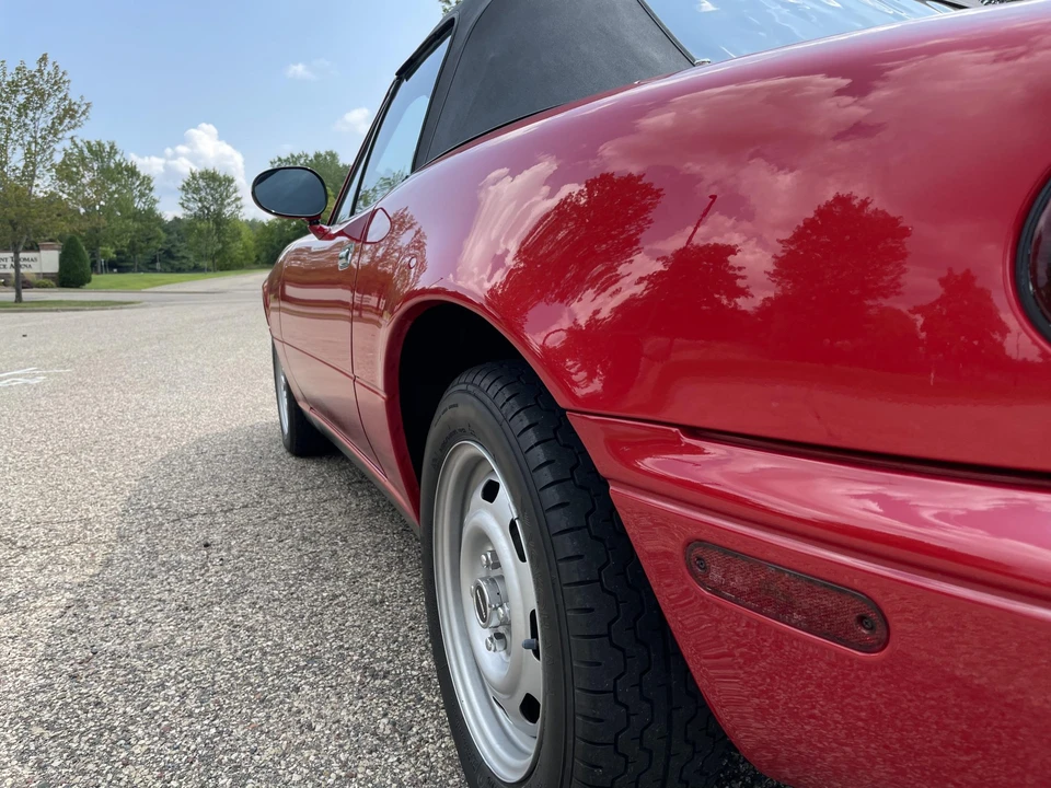1990 Mazda NA MX-5 Miata - Image 28 of 31