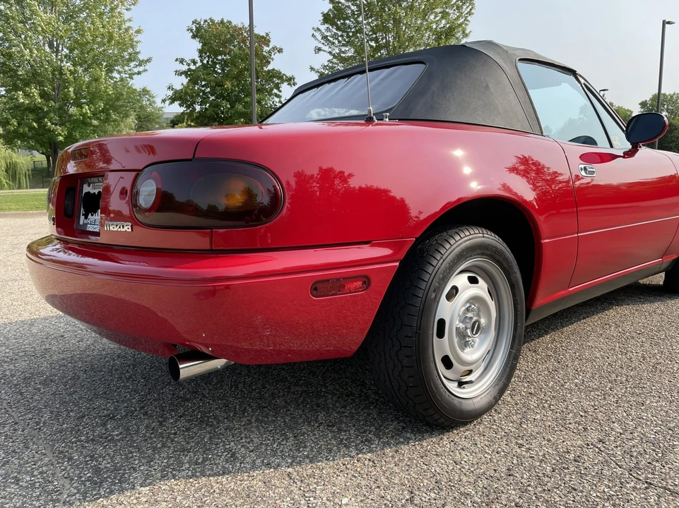 1990 Mazda NA MX-5 Miata - Image 23 of 31