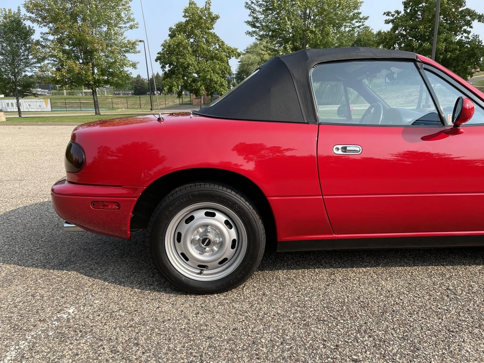 1990 Mazda NA MX-5 Miata - Image 20 of 31