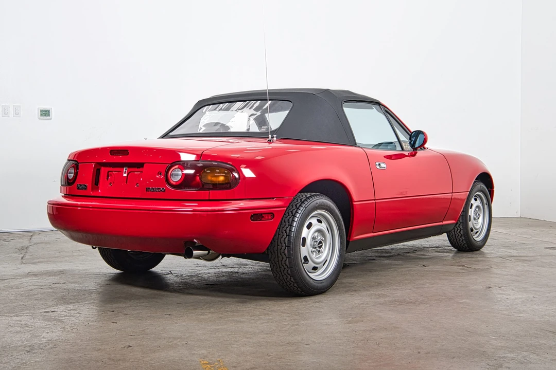 1990 Mazda NA MX-5 Miata - Image 11 of 31