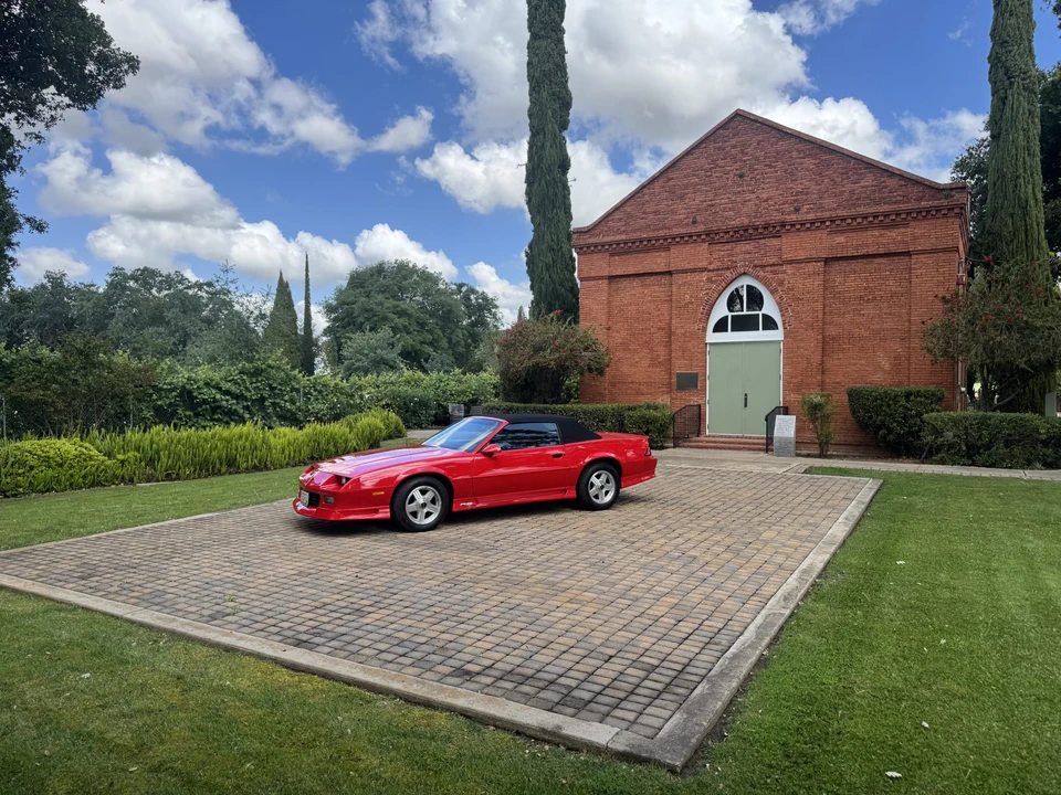 1992 Chevrolet Camaro 3rd Gen - Image 2 of 31