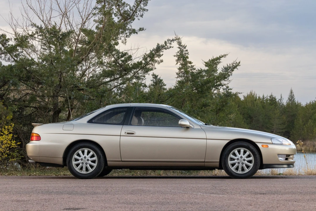 1992 Lexus SC400 - Image 12 of 31