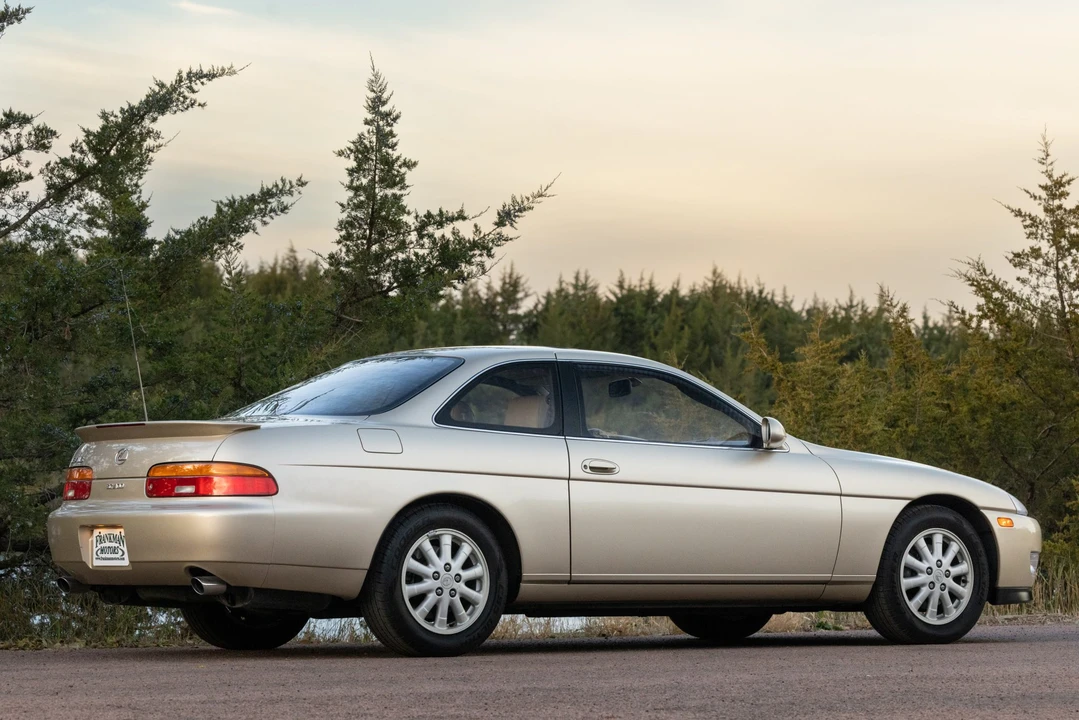 1992 Lexus SC400 - Image 13 of 31