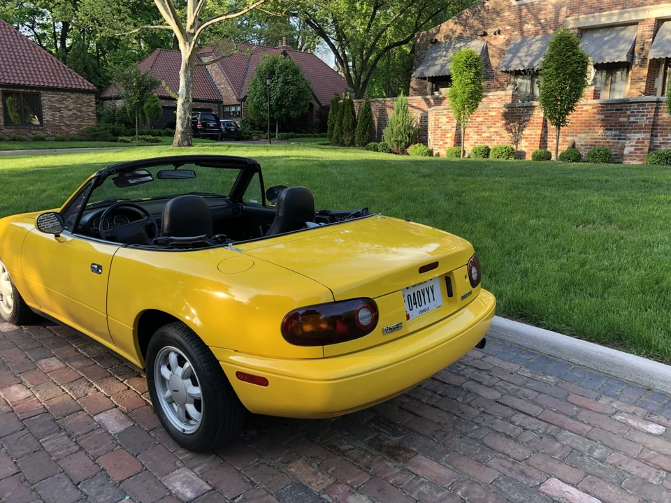 1992 Mazda NA MX-5 Miata - Image 8 of 31