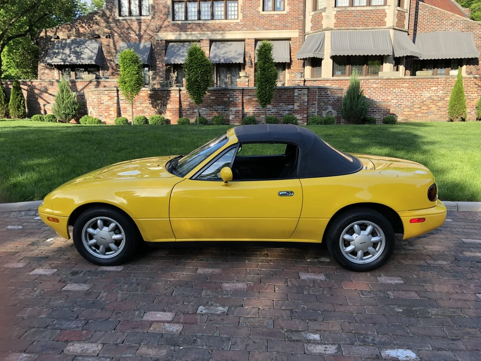 1992 Mazda NA MX-5 Miata - Image 5 of 31