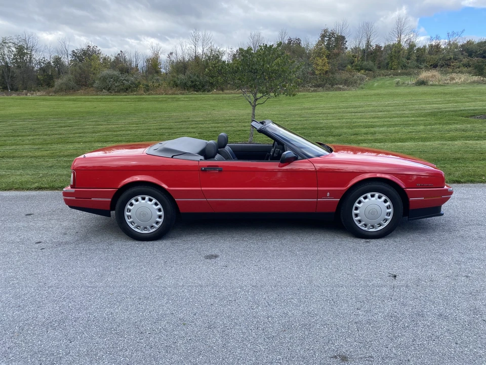 1993 Cadillac Allante - Image 20 of 31