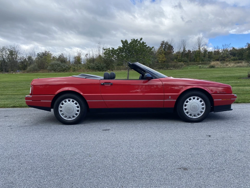 1993 Cadillac Allante - Image 19 of 31