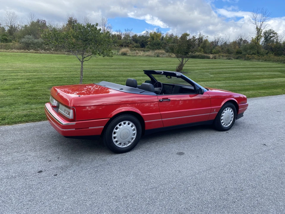 1993 Cadillac Allante - Image 22 of 31