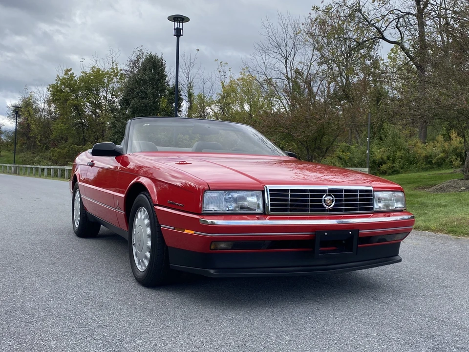 1993 Cadillac Allante - Image 13 of 31